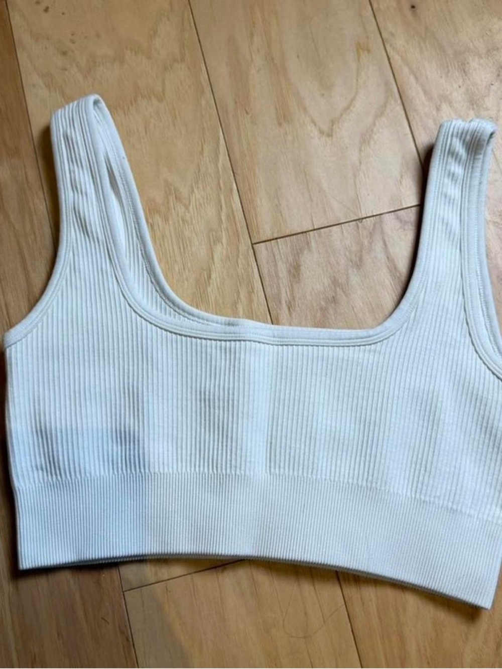 Amazon White Ribbed Sports Bra - Picture 2 of 2
